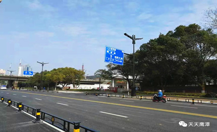 鷹潭首條智慧大道上這些智慧路燈，是怎樣使用“三頭六臂”的？